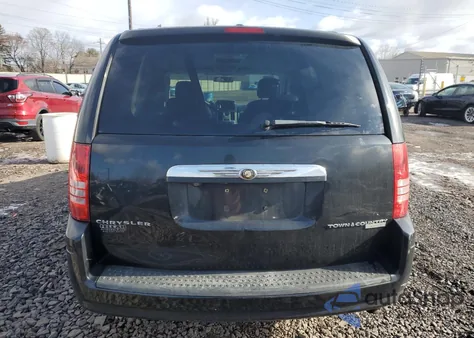 2010 Chrysler Town & Country Touring из США, поврежденный, VIN 2A4RR5D18AR310234